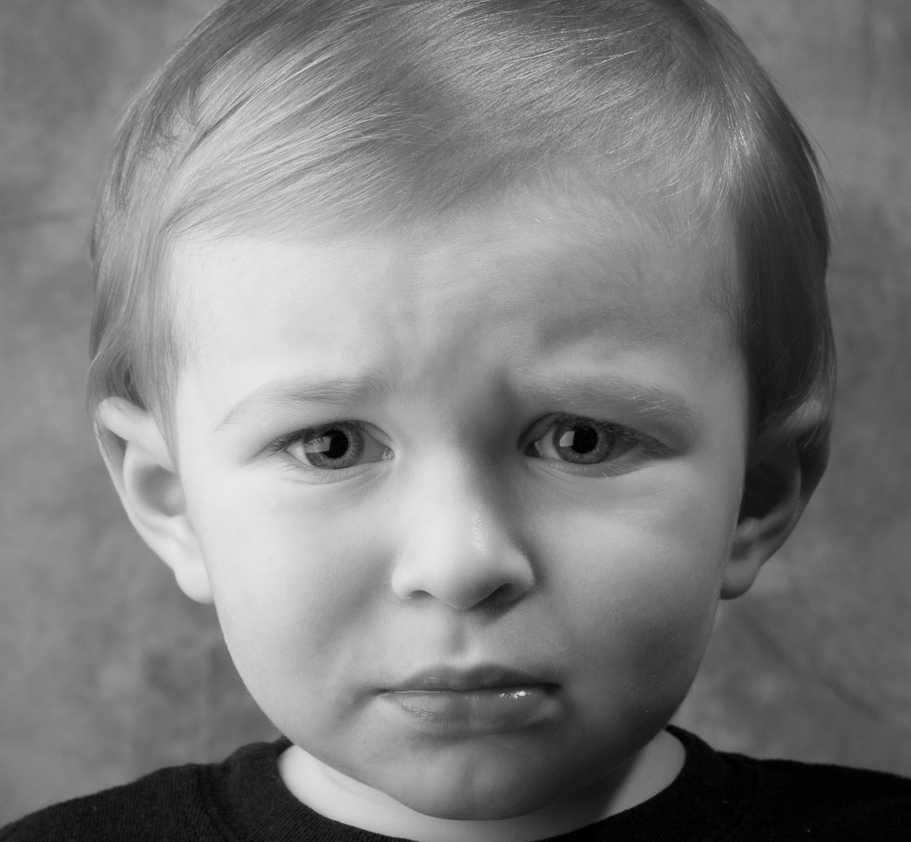 Boy With Sad Face - HD Wallpaper 