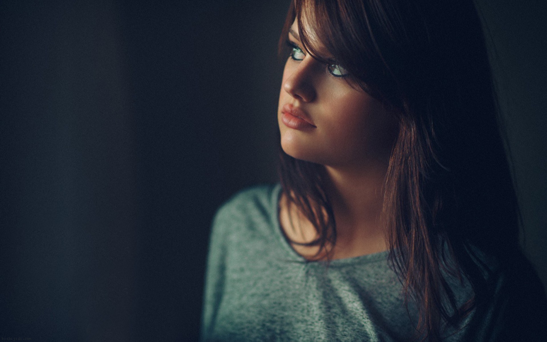 Girl Desktop Wallpaper Hd Free Download - Cut Girl Pic Hd - HD Wallpaper 