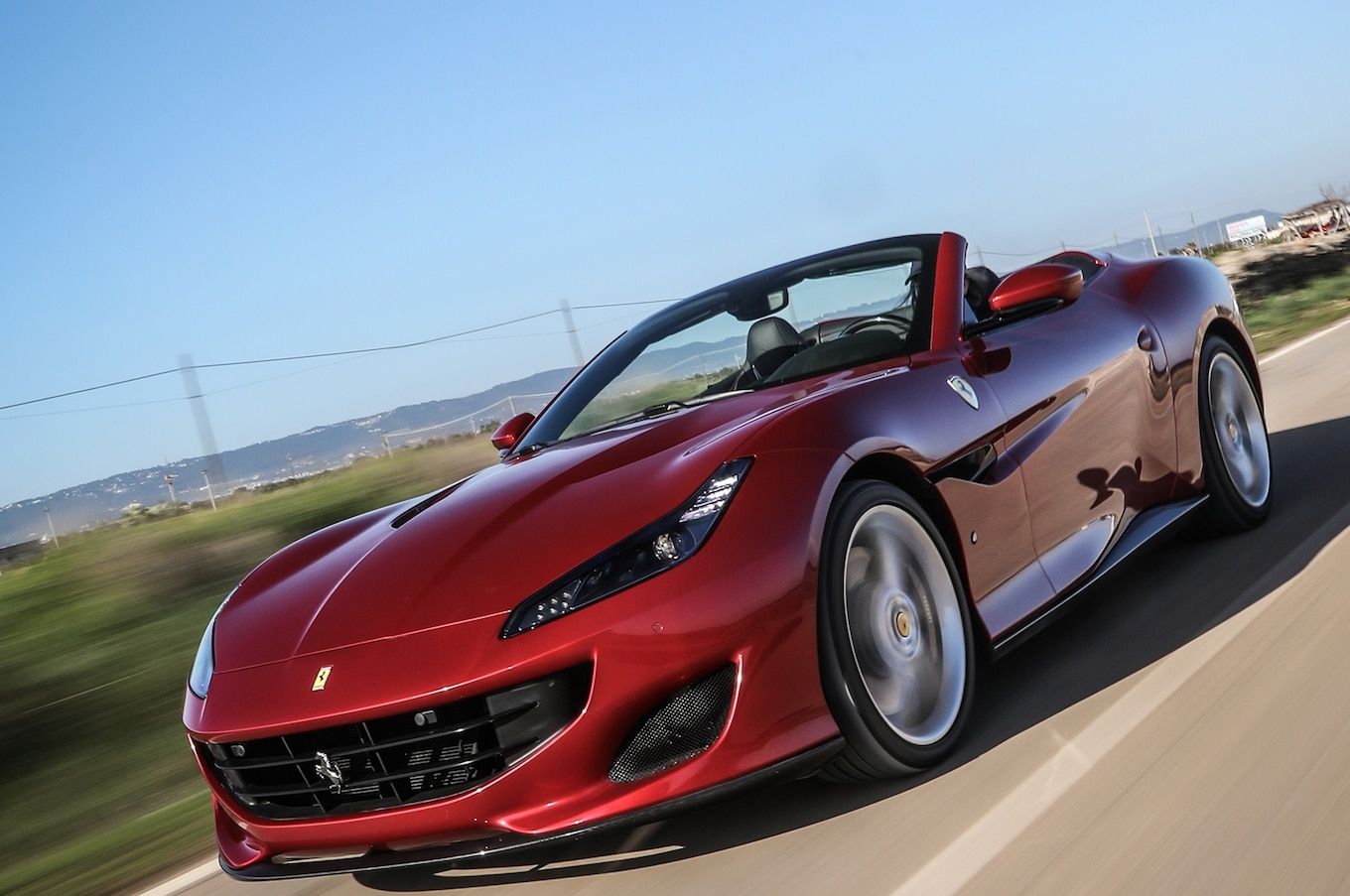 2019 Ferrari Roadster - HD Wallpaper 