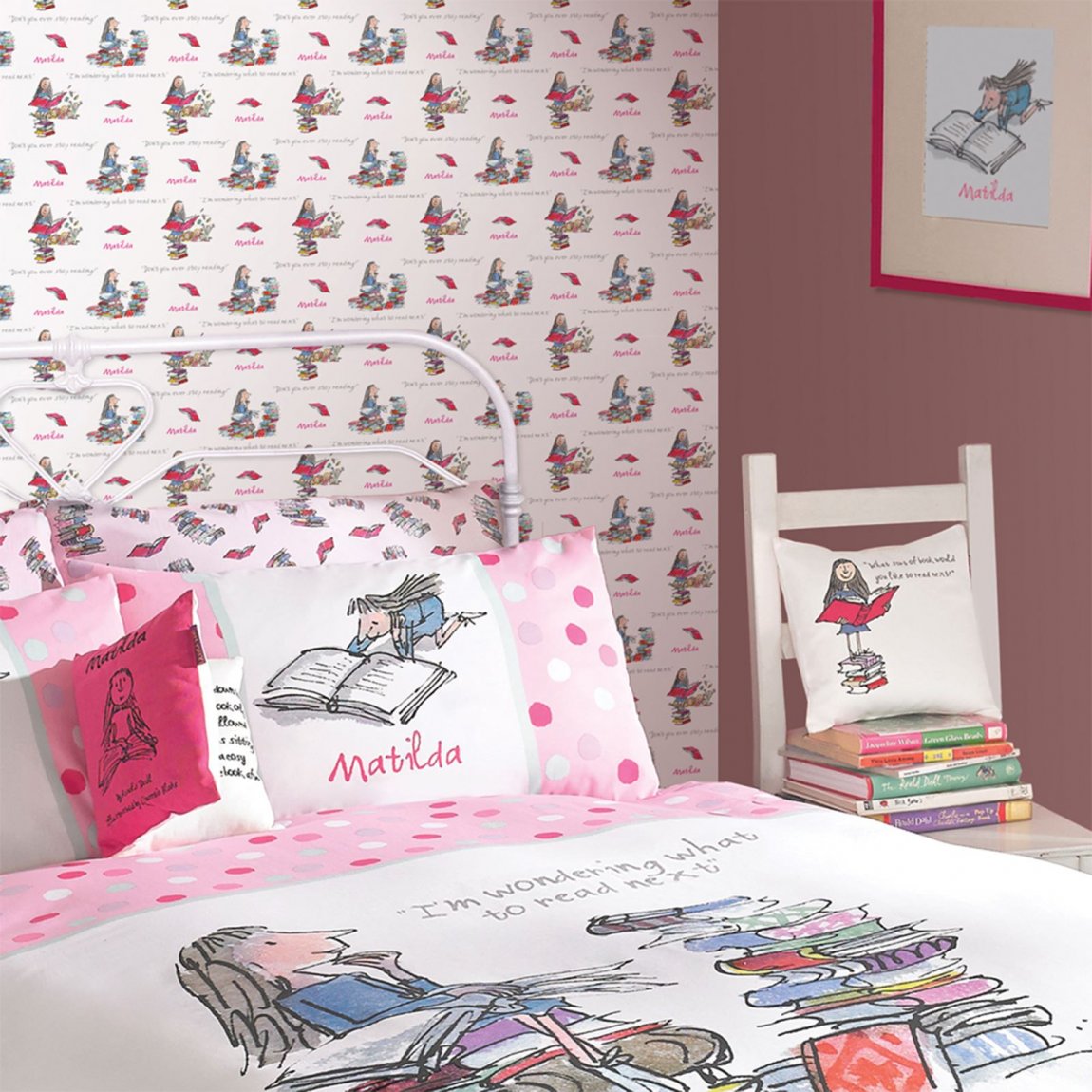 Roald Dahl Bedroom Accessories - HD Wallpaper 