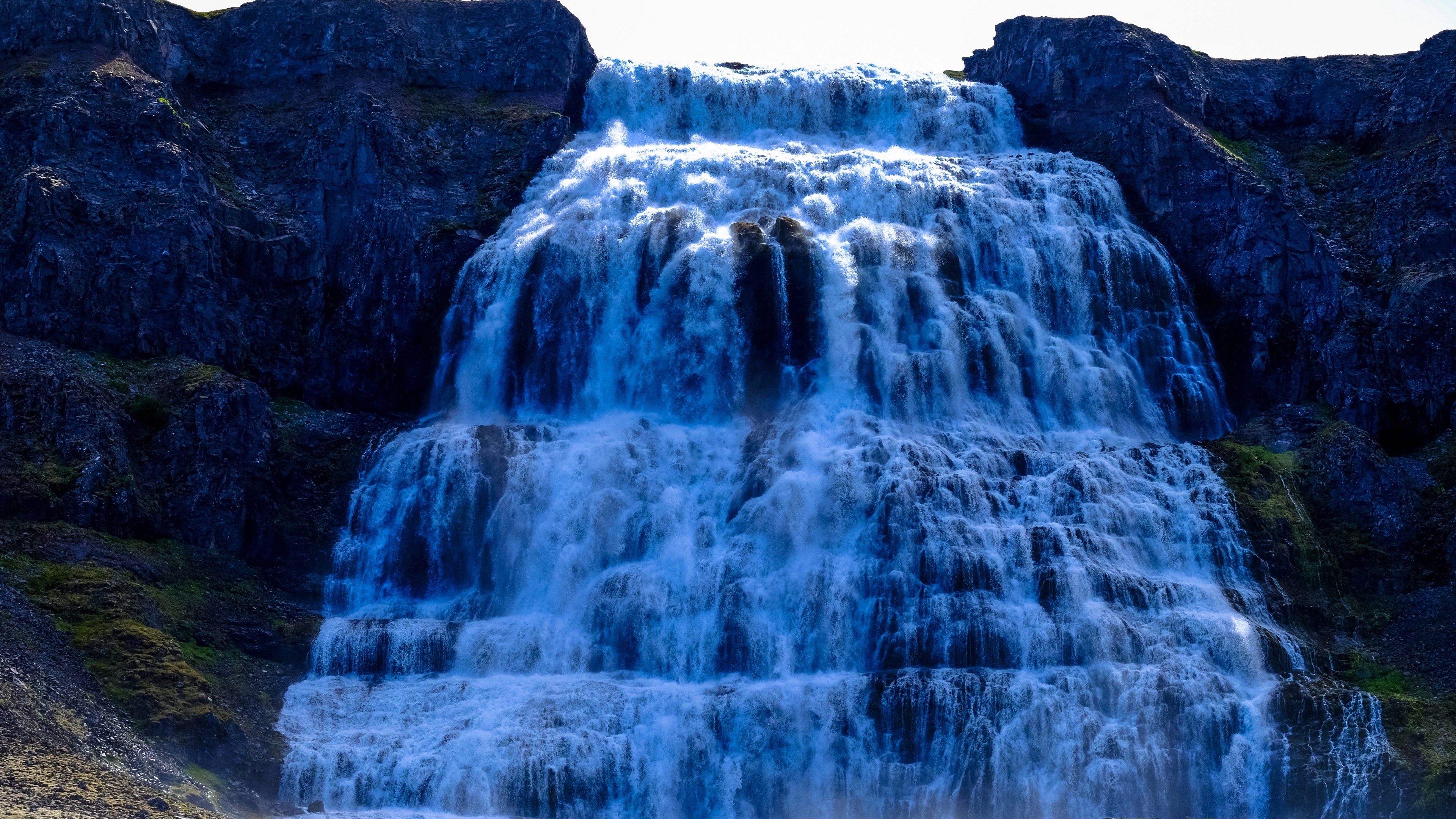 Wallpaper Spectacular Waterfalls, From Bottom View - HD Wallpaper 