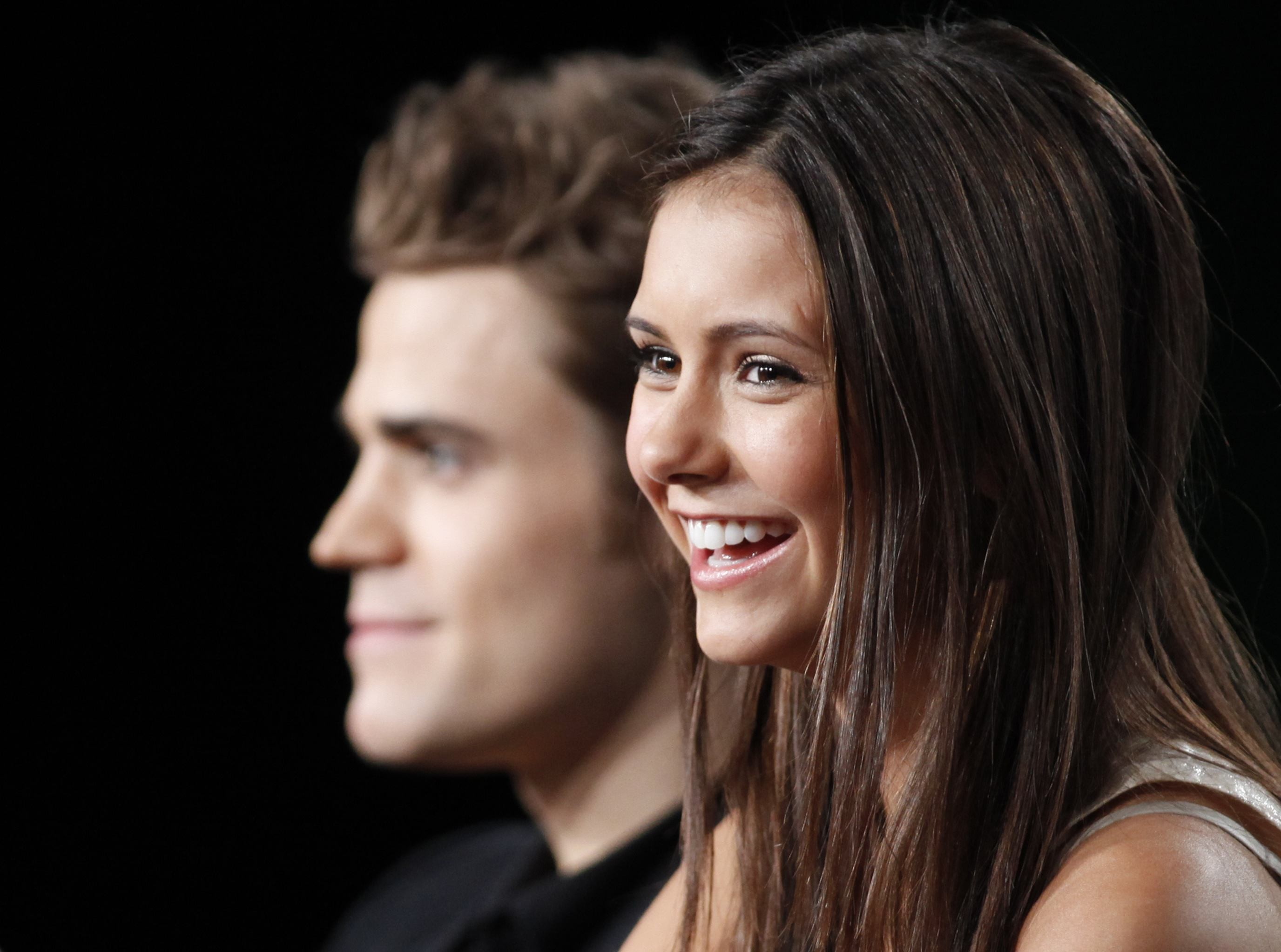 Nina Dobrev Laugh - HD Wallpaper 