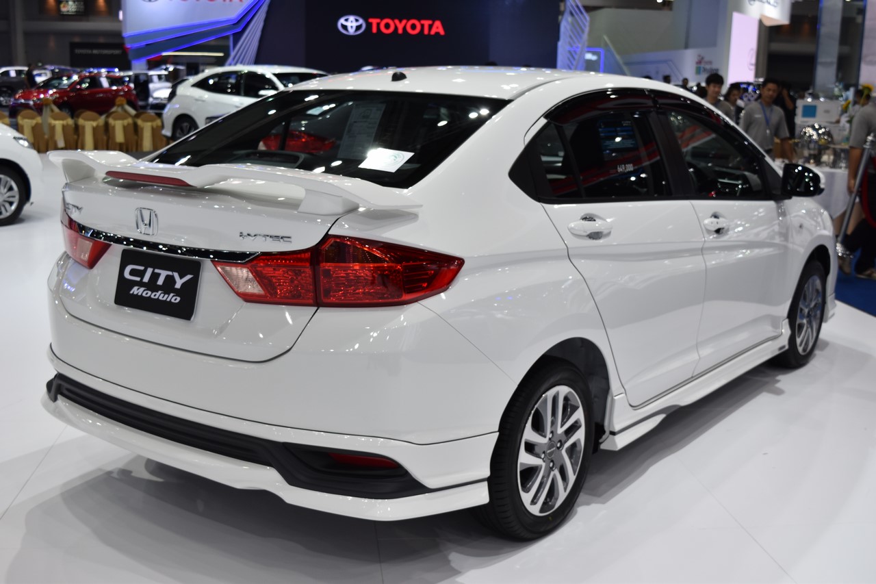 2017 Honda City Modulo Rear Three Quarter At The Bims - HD Wallpaper 