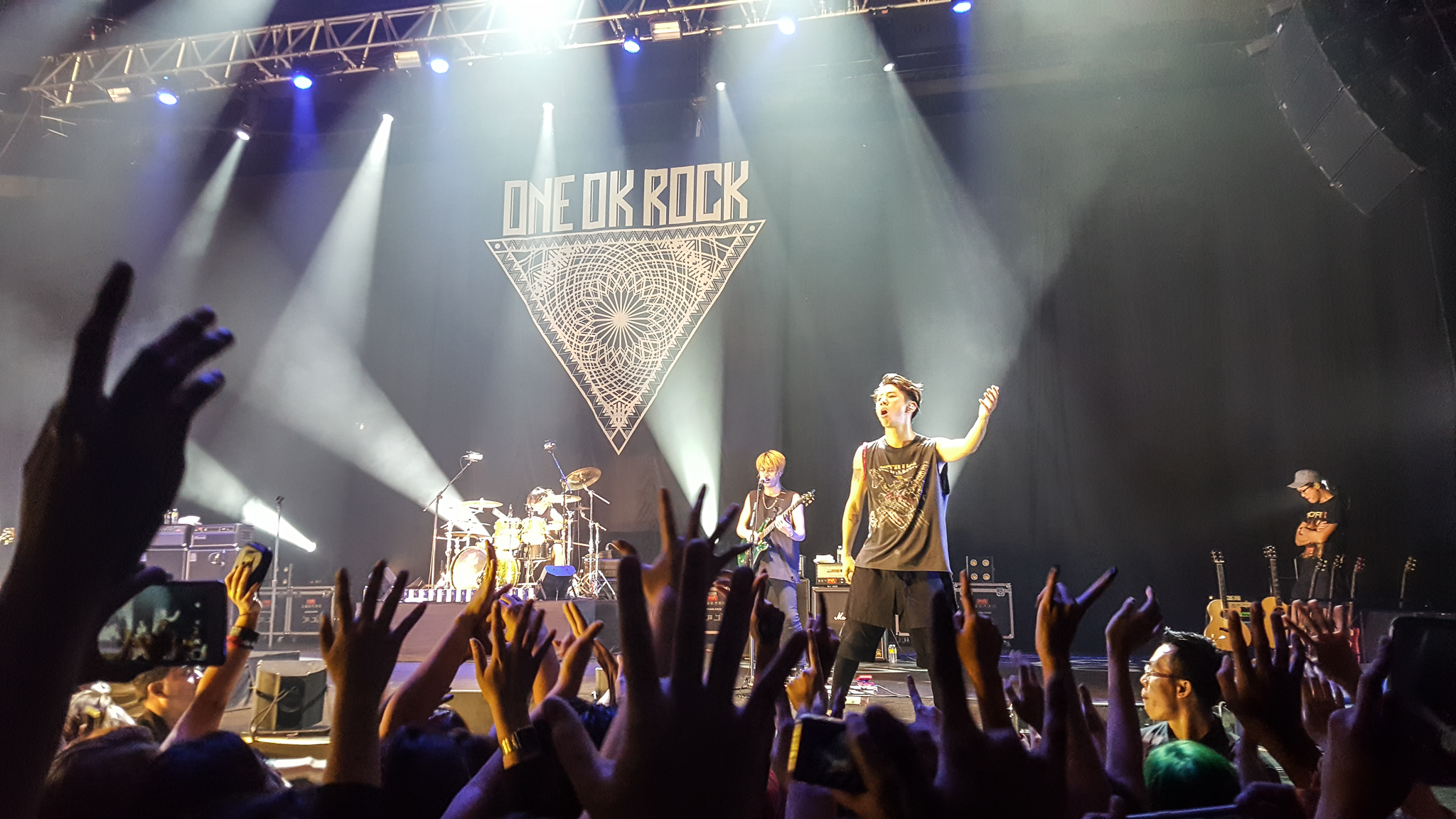 Patsy205522 - One Ok Rock Concert - HD Wallpaper 
