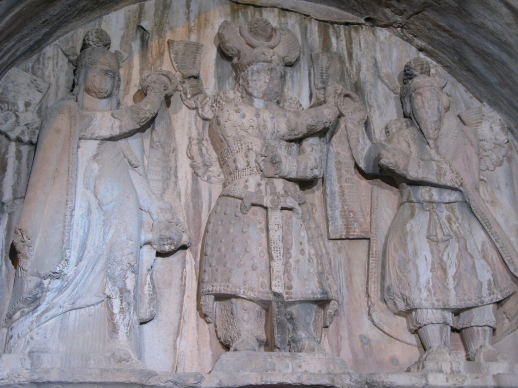 3 Taq Bostan - Taq Bostan - HD Wallpaper 