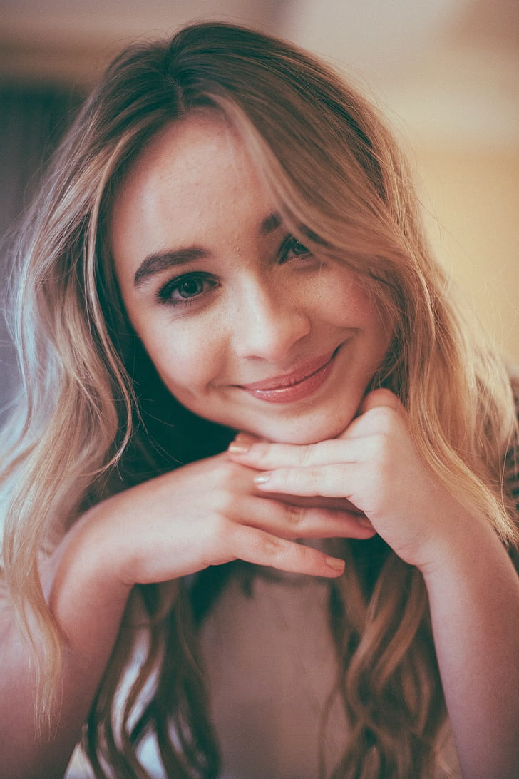 Sabrina Carpenter, Hd Wallpaper - Cute Wallpaper Sabrina Carpenter - HD Wallpaper 