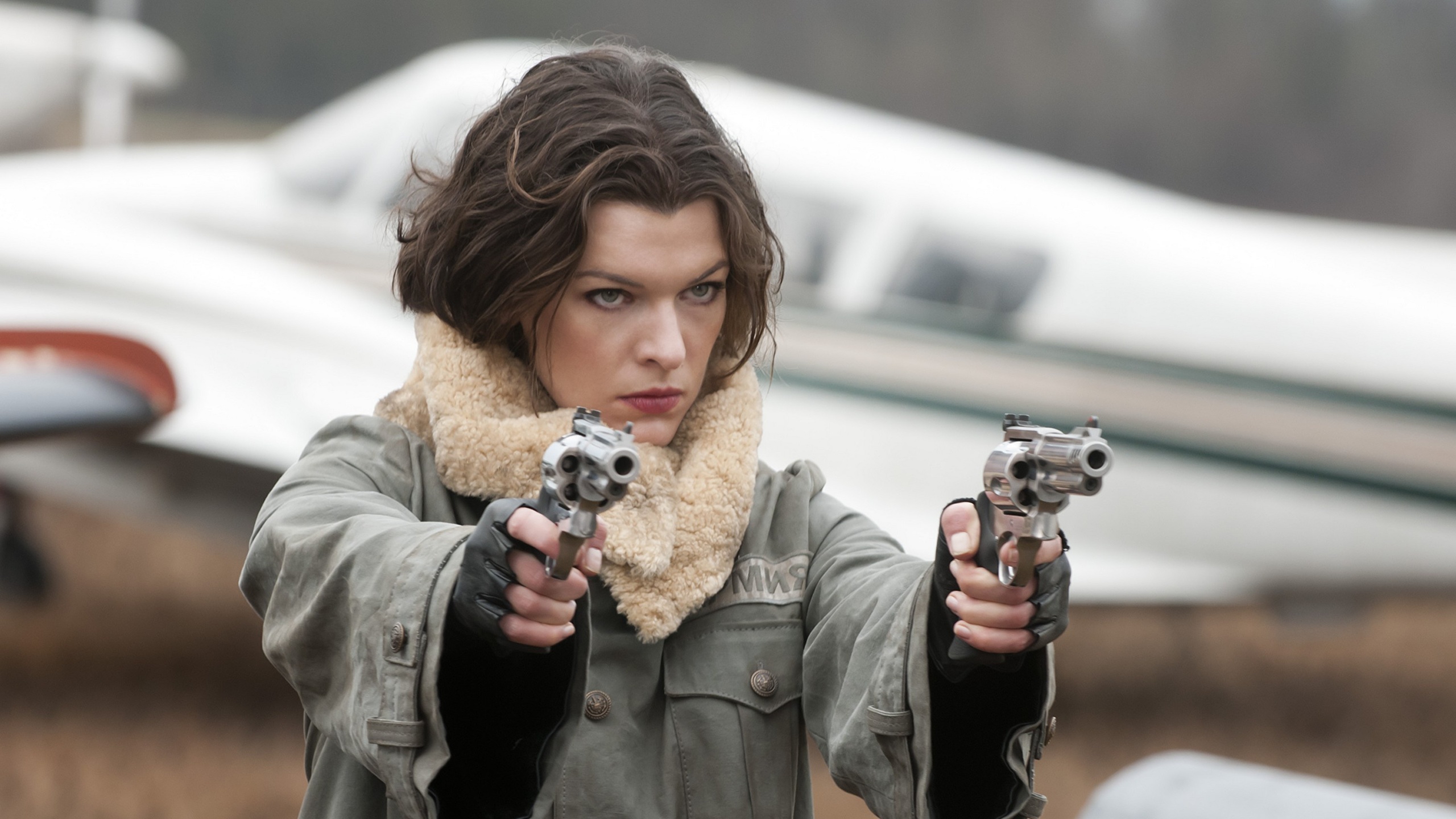 Milla Jovovich Resident Evil Afterlife - HD Wallpaper 