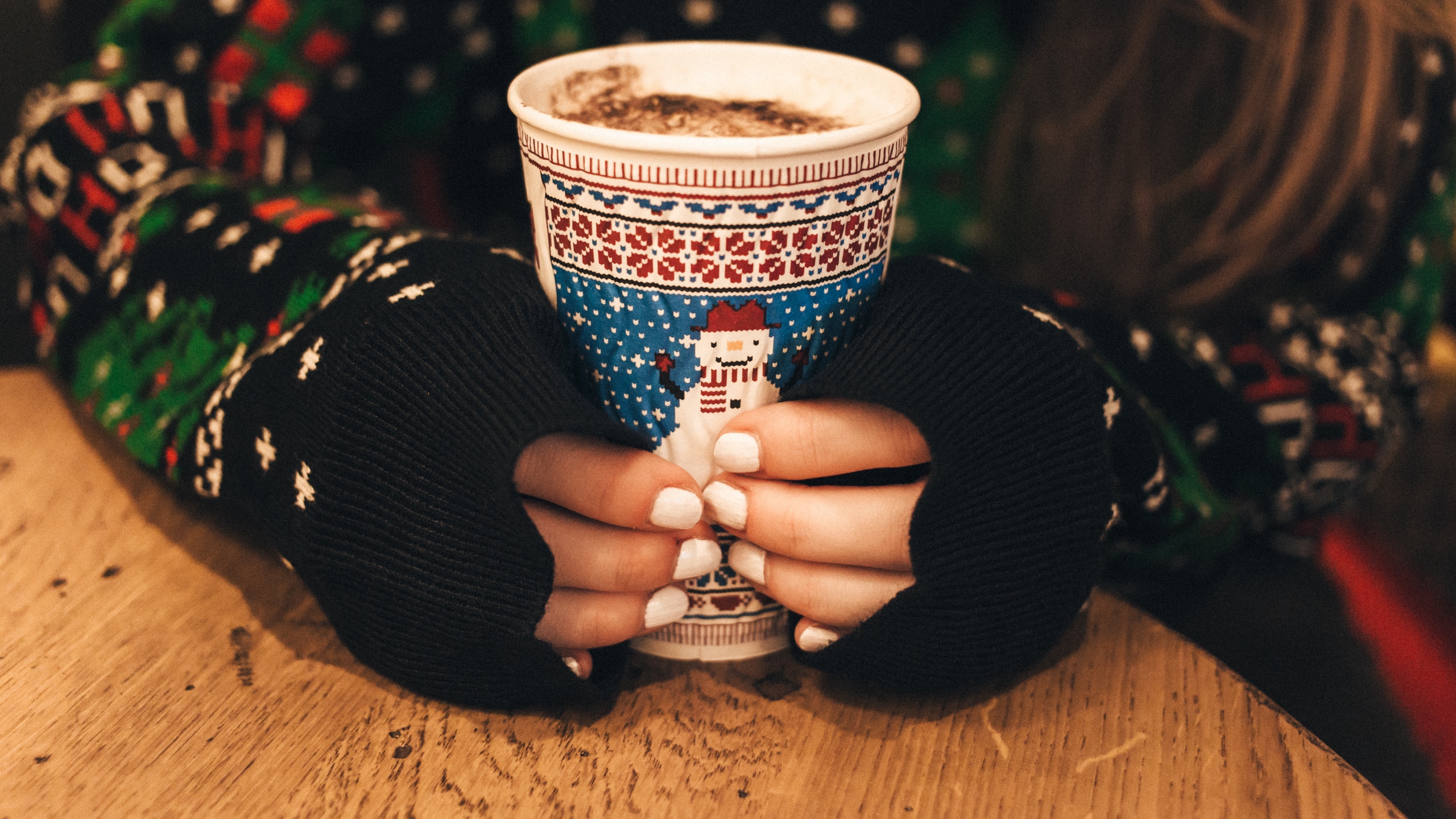 Wallpaper Hands, Coffee, Sweater, Christmas - Christmas Coffee - HD Wallpaper 