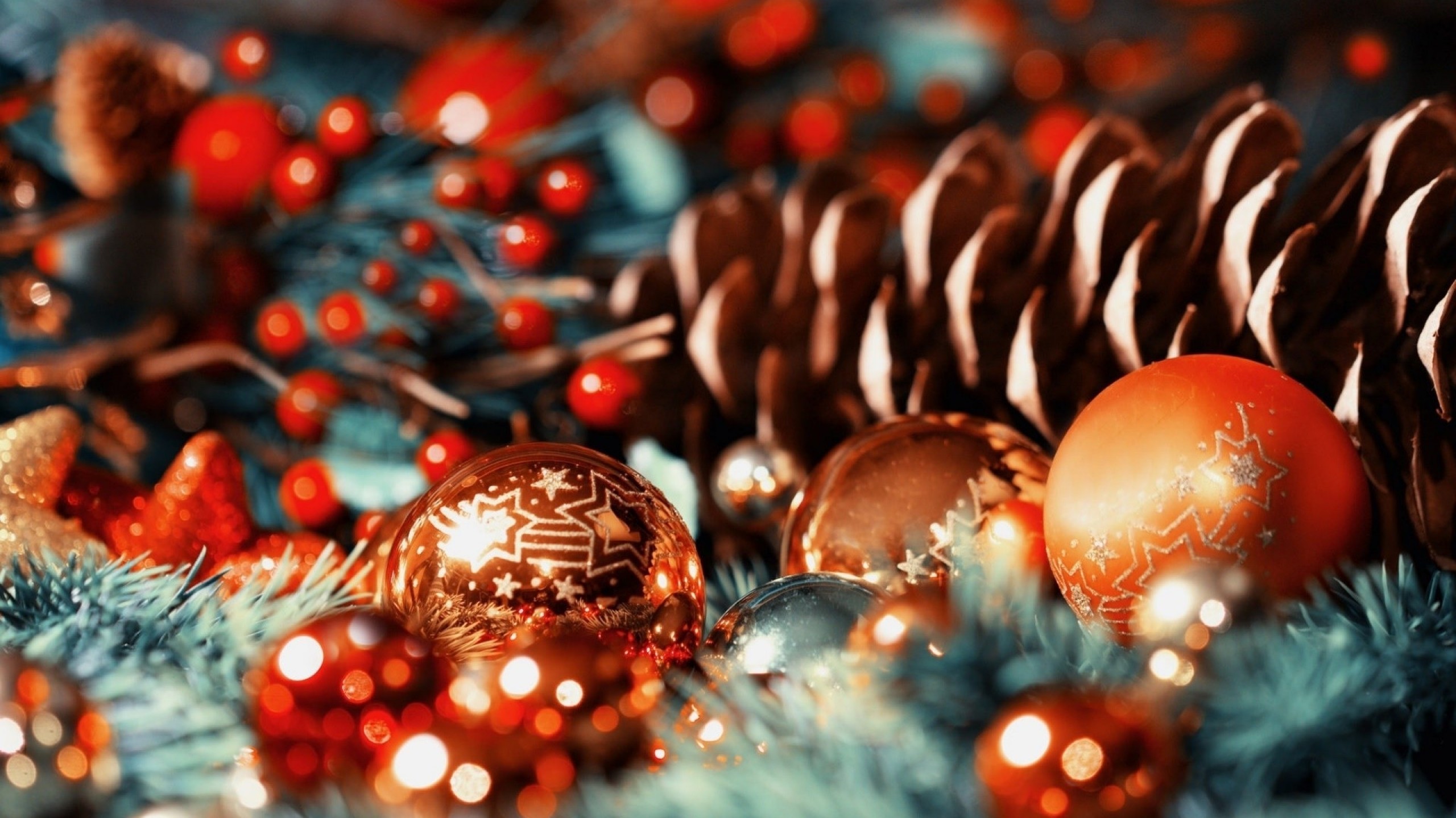 Christmas Decorations, Ornaments, Close-up - Christmas Ornaments Close Up - HD Wallpaper 
