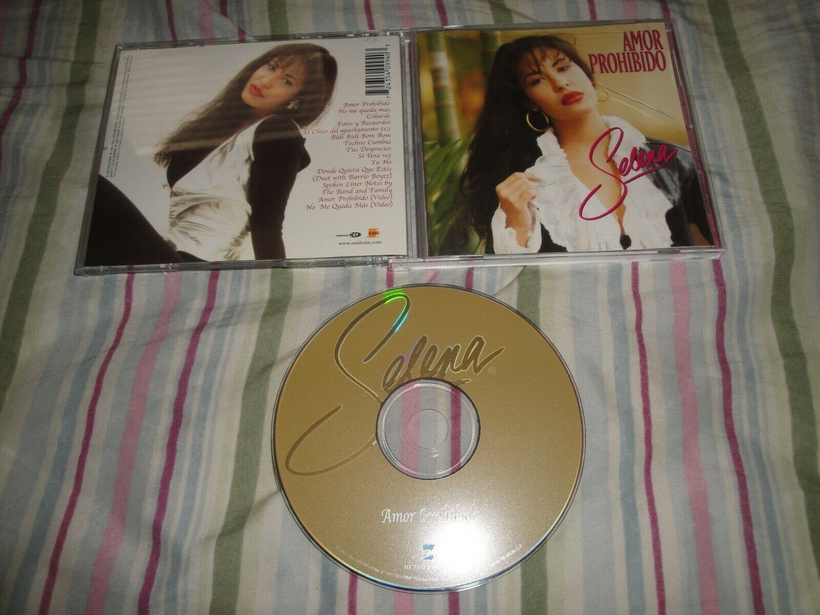 Selena Amor Prohibido - HD Wallpaper 
