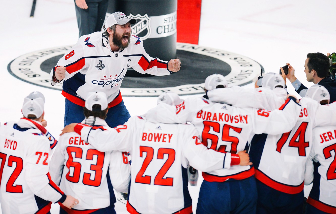 Photo Wallpaper The Game, Sport, Ice, Team, Washington, - Caps Winning Stanley Cup - HD Wallpaper 