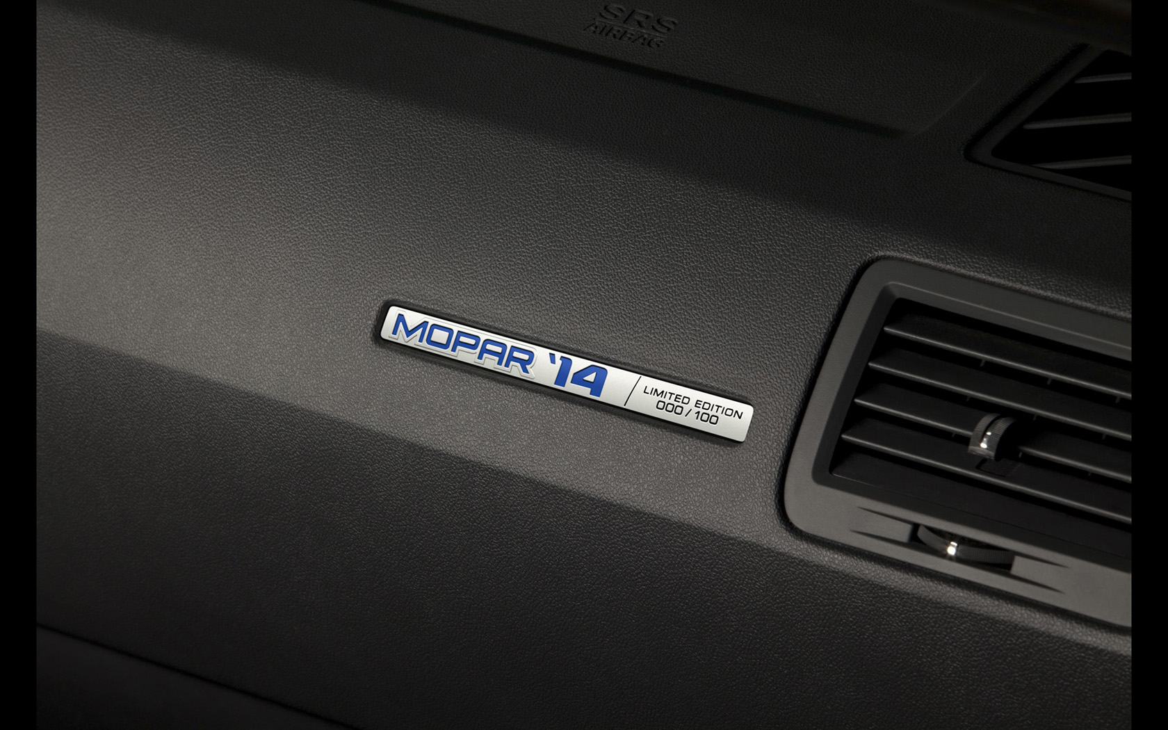 Dodge Challenger Mopar Edition 2014 - HD Wallpaper 