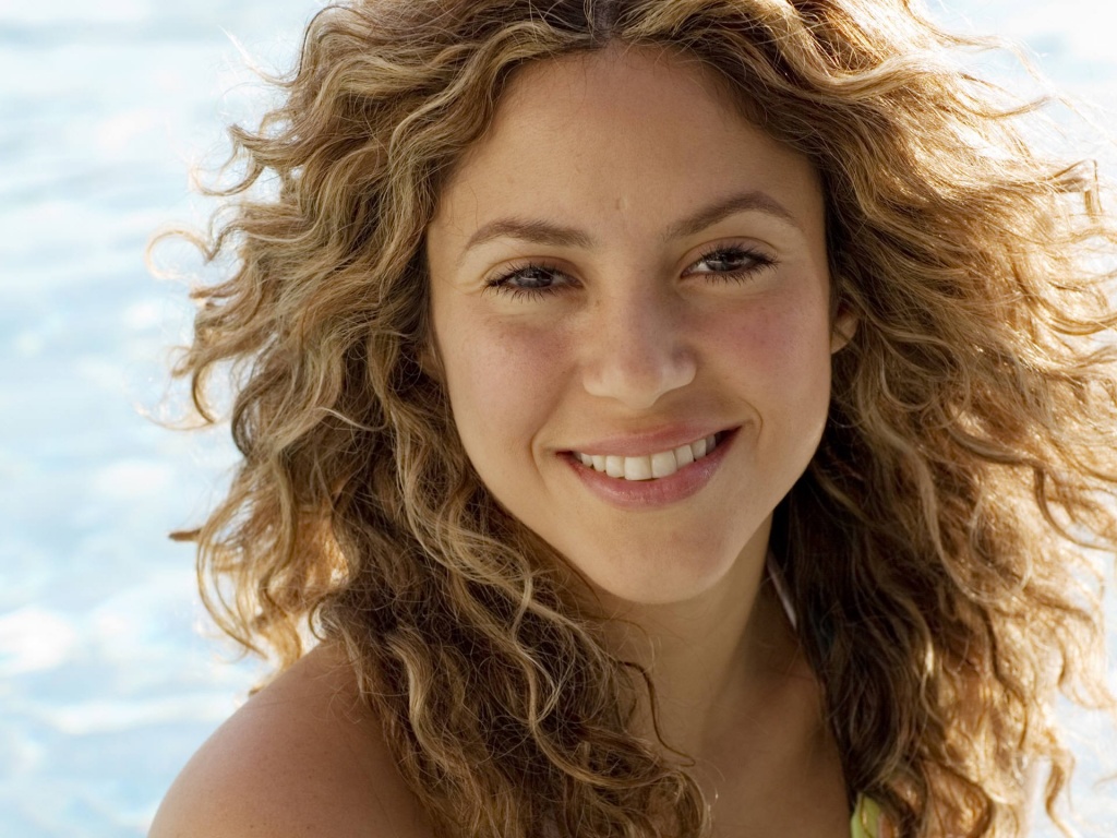 Shakira Mebarak Wallpaper 99 Hd Wallpapers - Shakira Smile - HD Wallpaper 