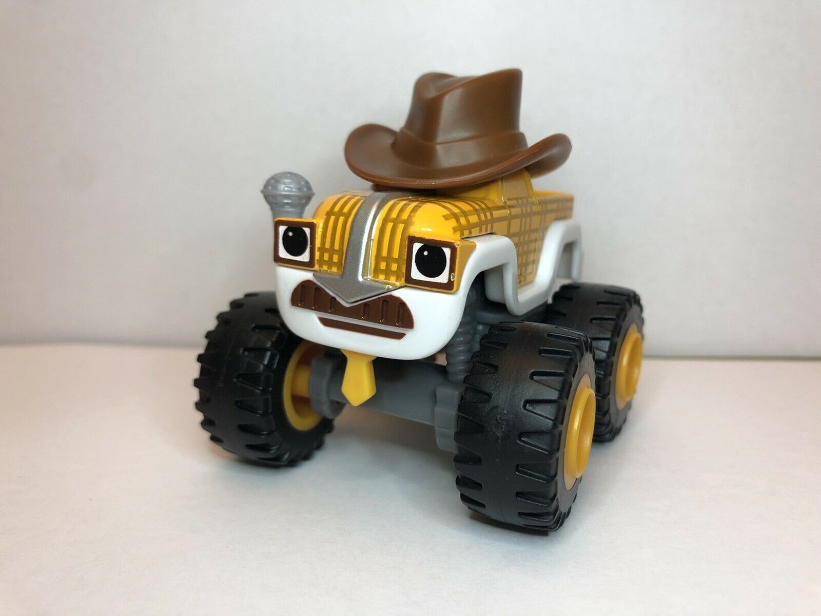 Monster Truck - HD Wallpaper 