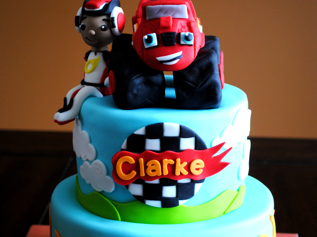 Blaze And The Monster Machines Wallpaper - HD Wallpaper 