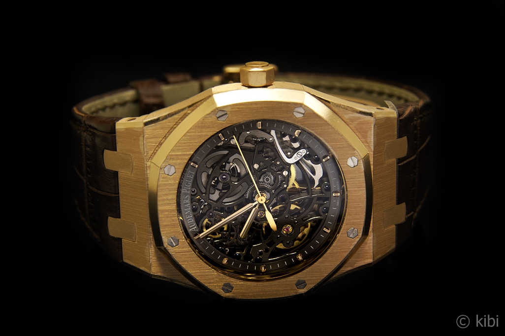 Analog Watch - HD Wallpaper 