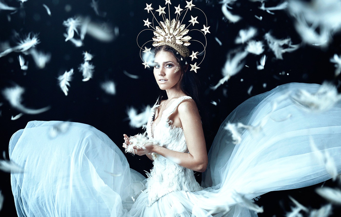 Photo Wallpaper Girl, Feathers, Dress, Odette, Bella - Gown - HD Wallpaper 