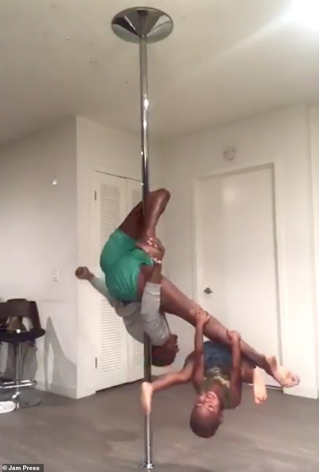 Miles woods, 25, From Bakersfield, California, Revealed - My Ho Pole Dances On My Horns - HD Wallpaper 