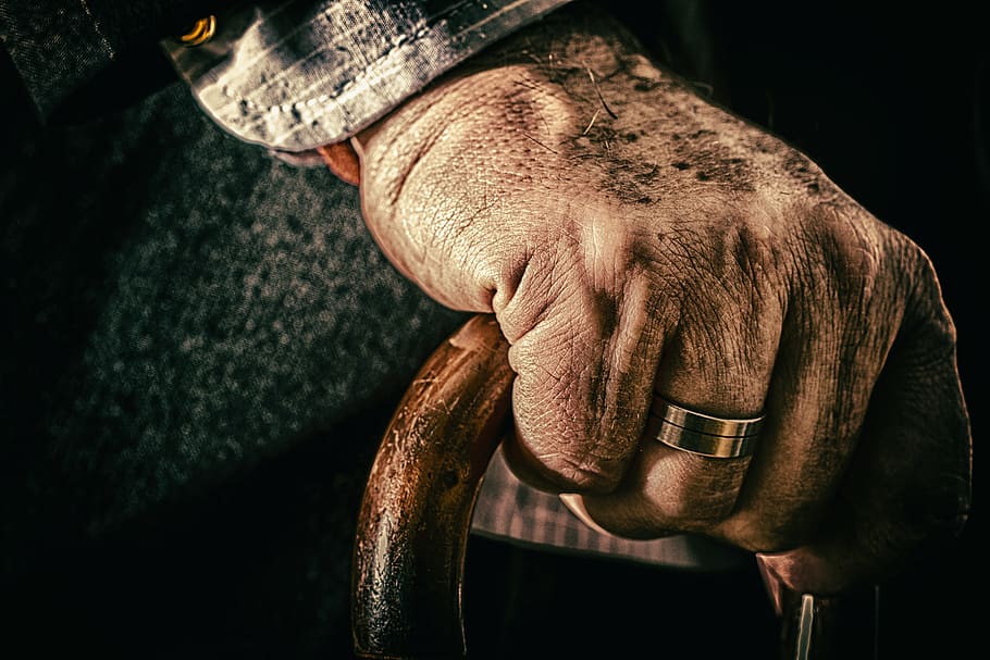 Bastòn, Hand, Elderly, Cane, Director, Grandfather, - Caso Del Adulto Mayor - HD Wallpaper 