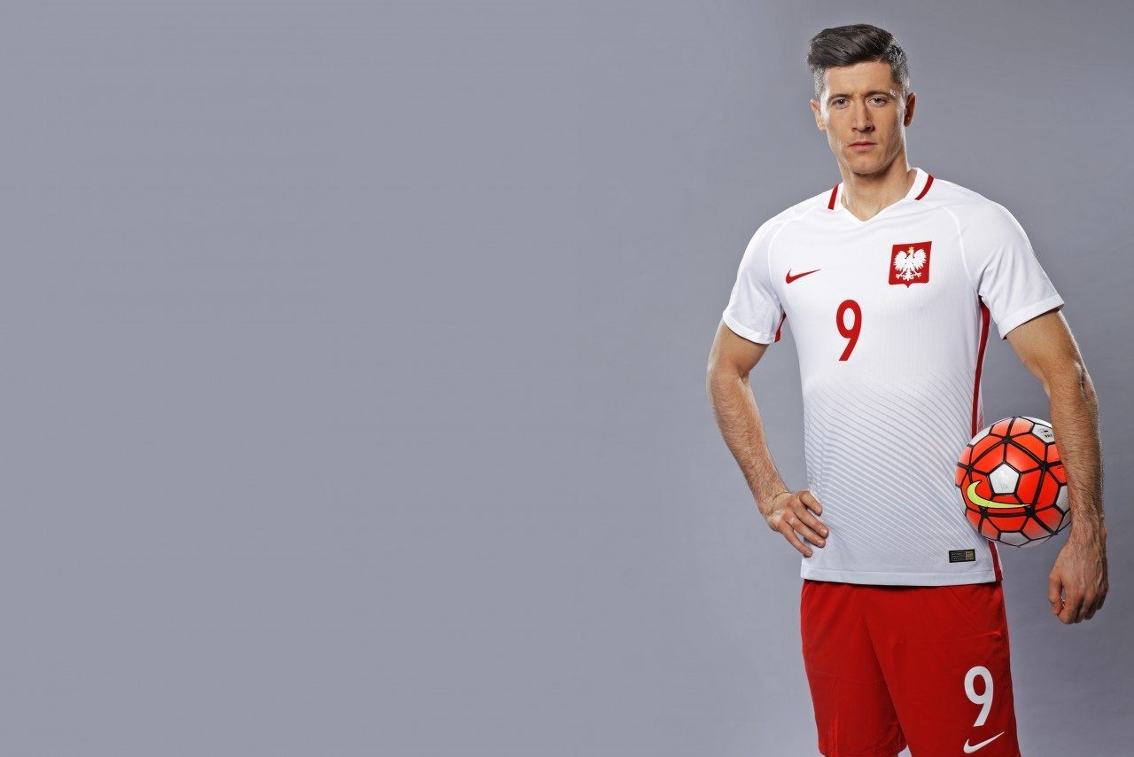 Lewandowski Poland Jersey 2018 - HD Wallpaper 