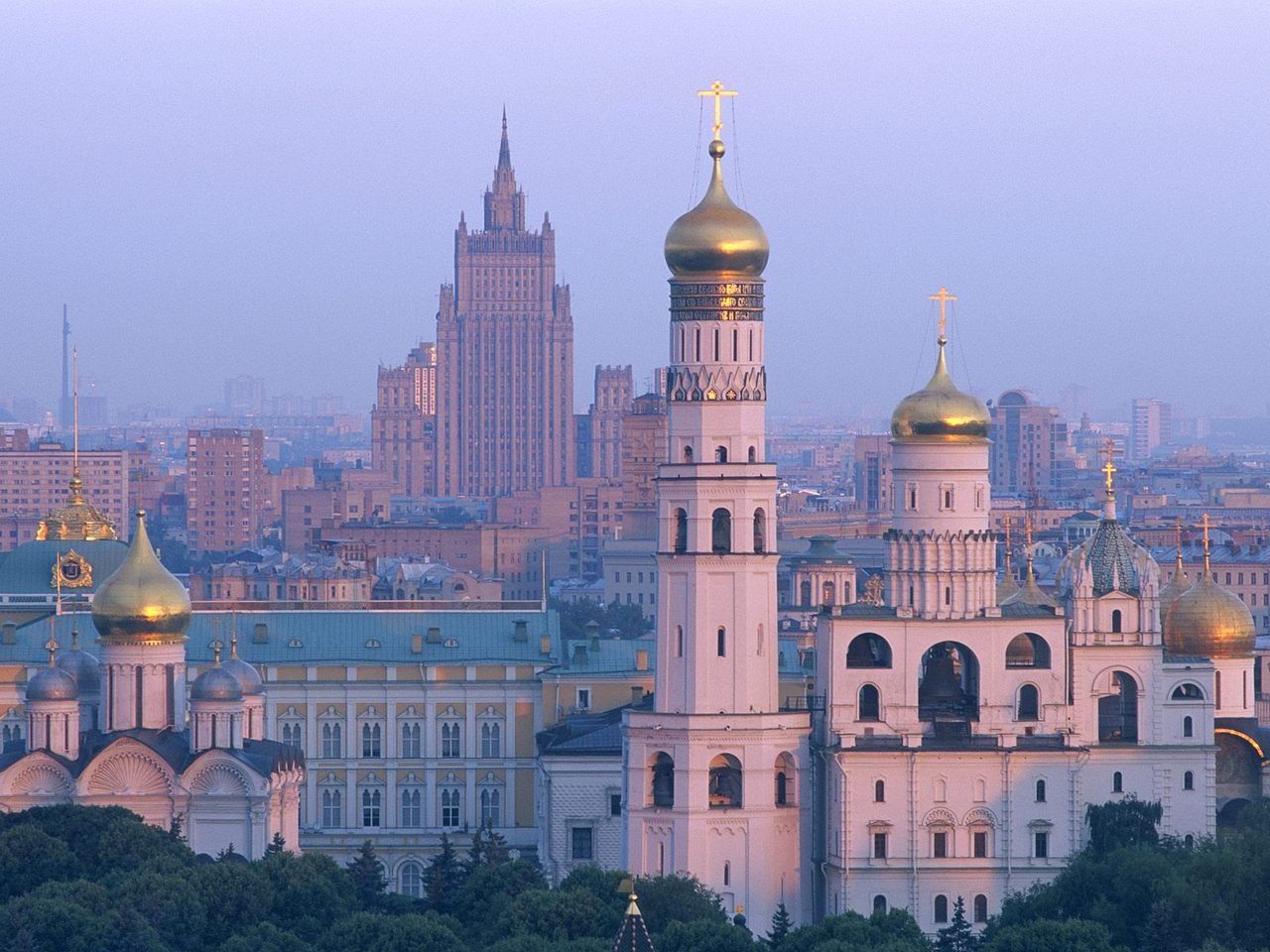 Moscow Russia Buildings - HD Wallpaper 