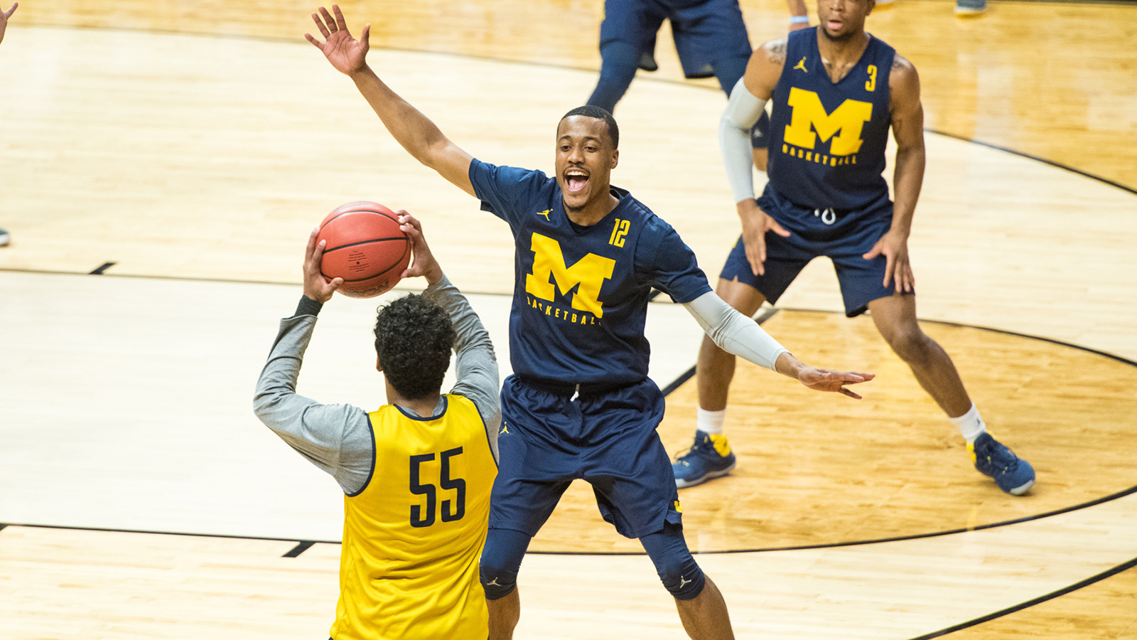 Michigan Basketball Play In Practice Jersey - HD Wallpaper 