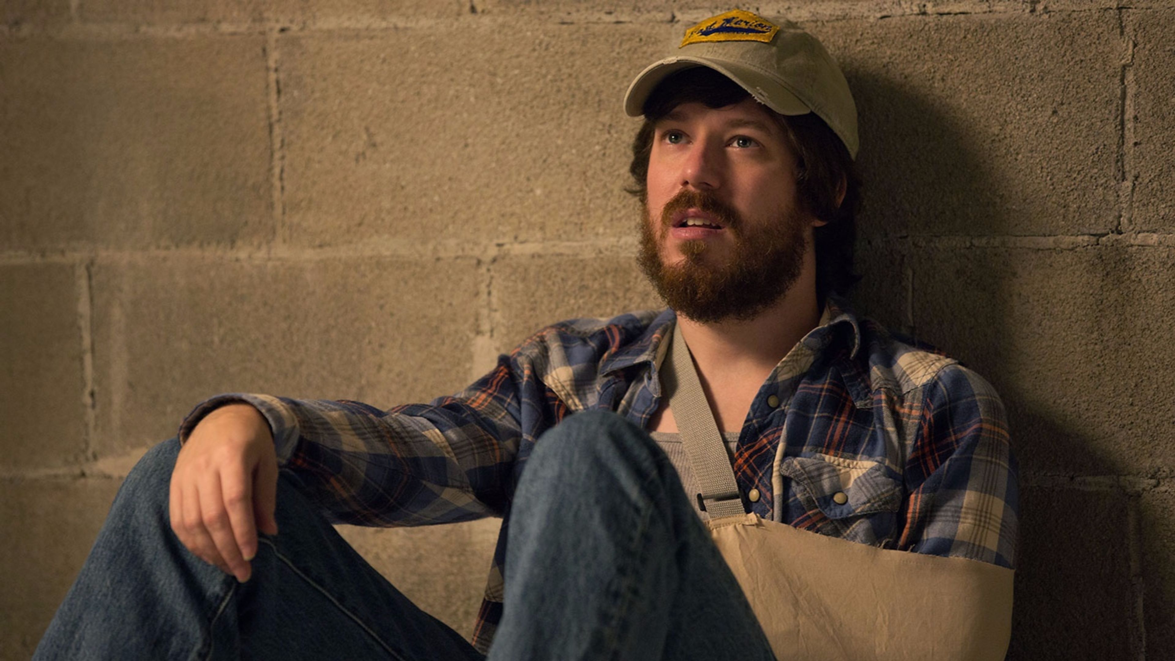 Top Cloverfield Lane S Wallpaper - 10 Cloverfield Lane Emmett - HD Wallpaper 