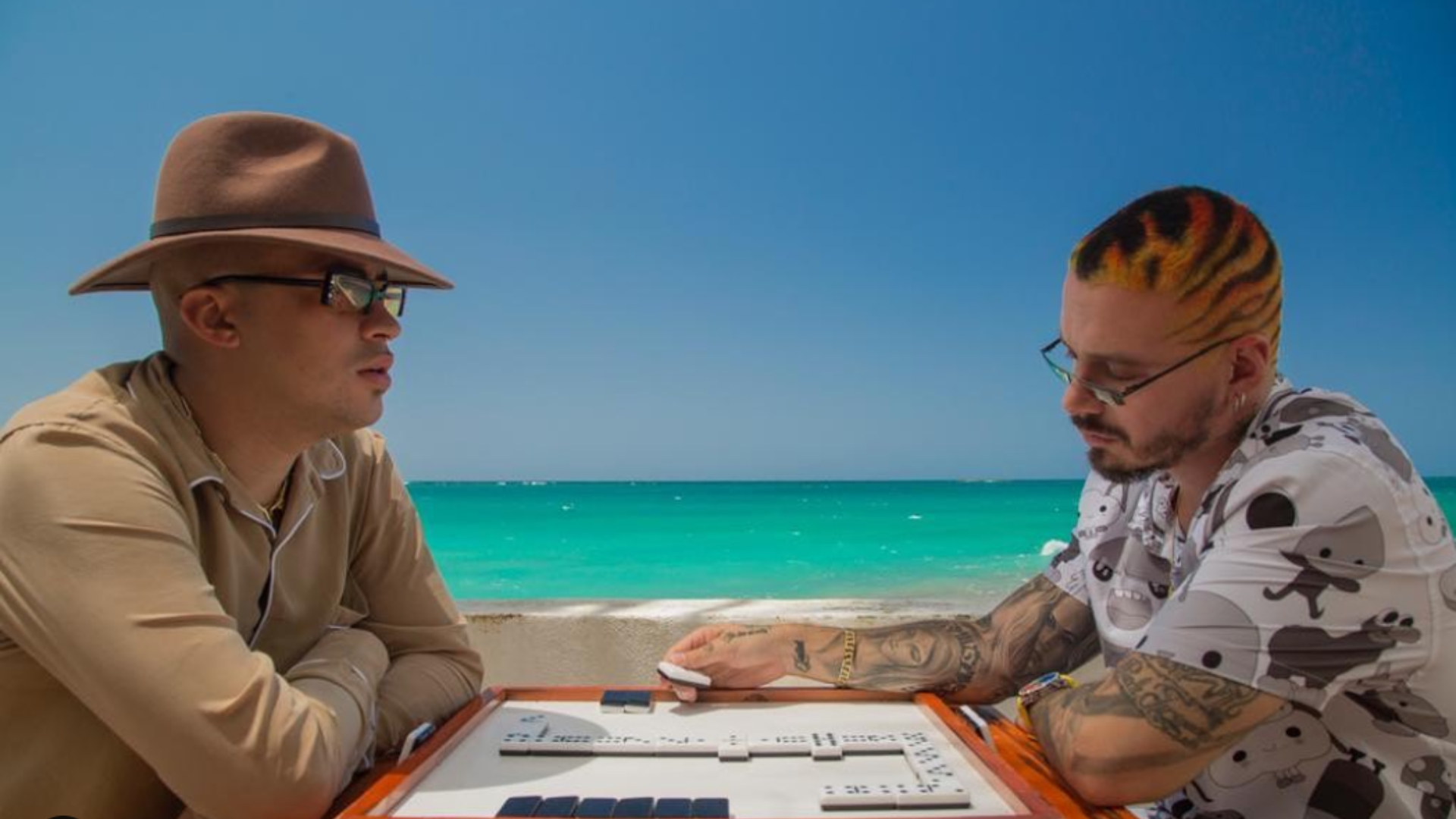 Los Interpretes lanzaron Su Primer Material Discográfico - Oasis Bad Bunny Yj Balvin - HD Wallpaper 