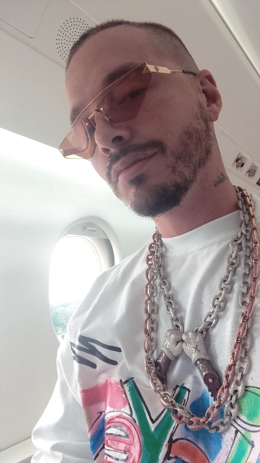 Chain - HD Wallpaper 