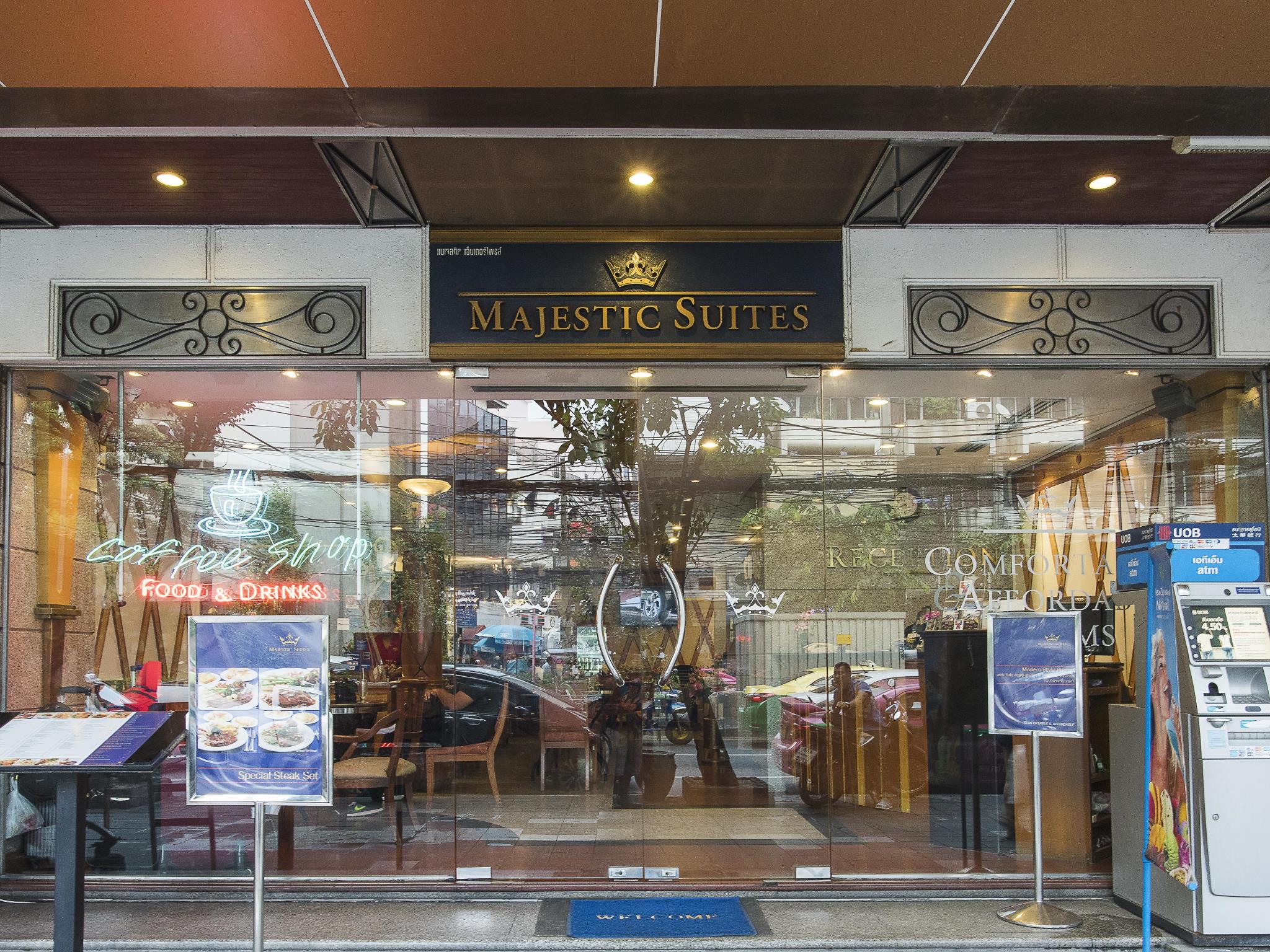Majestic Suites Hotel Nana Bangkok - HD Wallpaper 