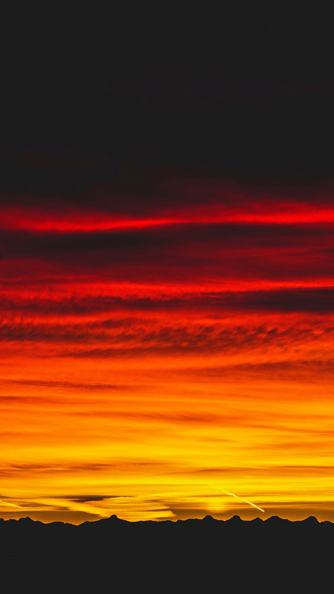 Wallpaper Mountains, Sunset, Sky, Dark, Red, Yellow, - Red And Yellow Sunset - HD Wallpaper 