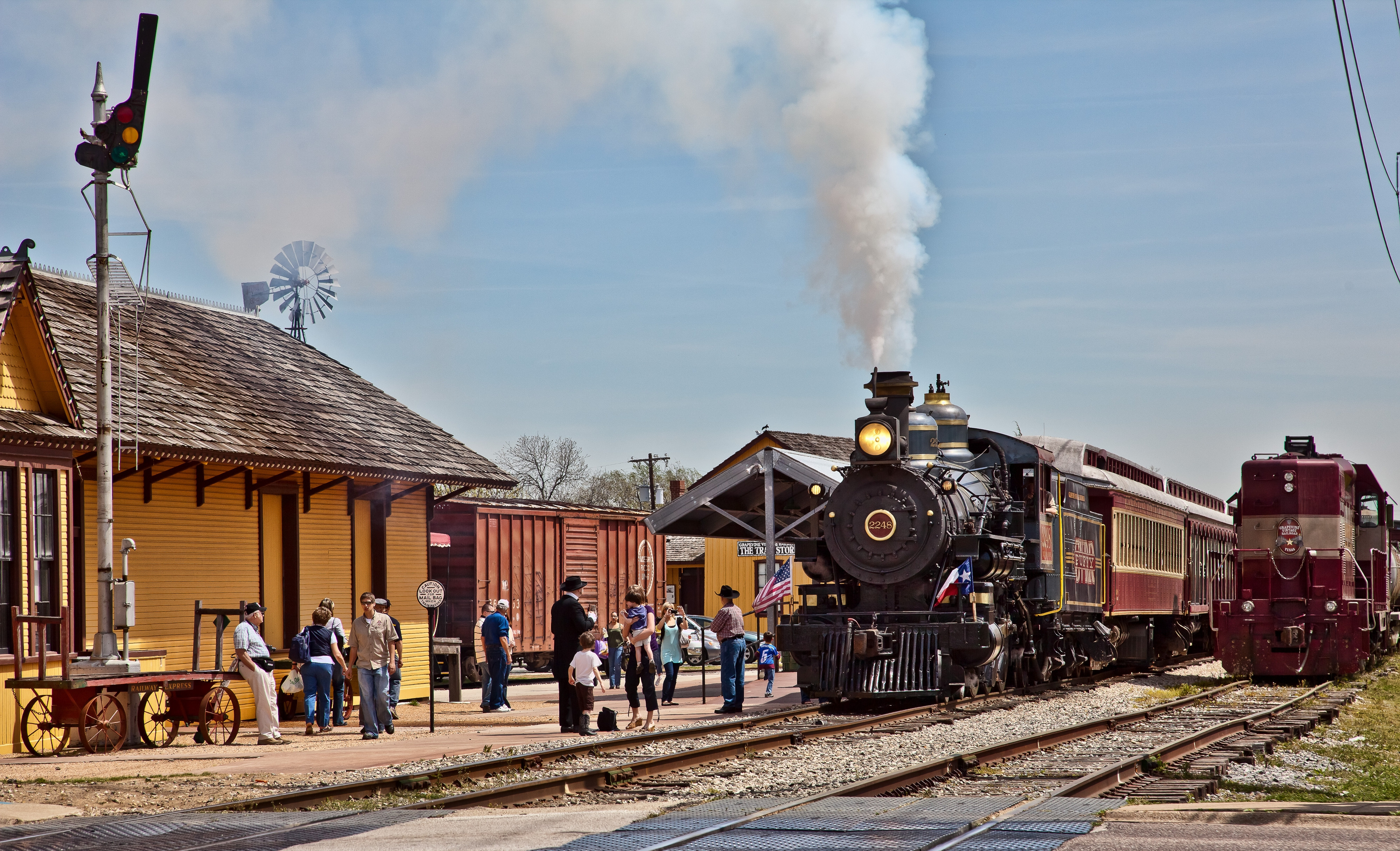 Locomotive - HD Wallpaper 