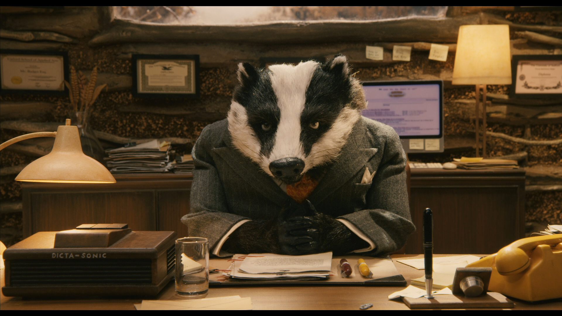 Badger Fantastic Mr Fox Characters - HD Wallpaper 