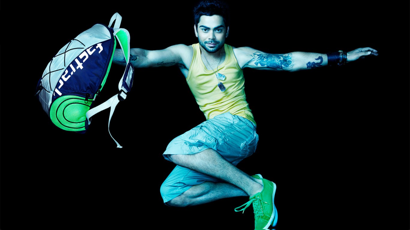 Virat Kohli Rcb Hd Wallpapers - Fastrack Virat Kohli - HD Wallpaper 