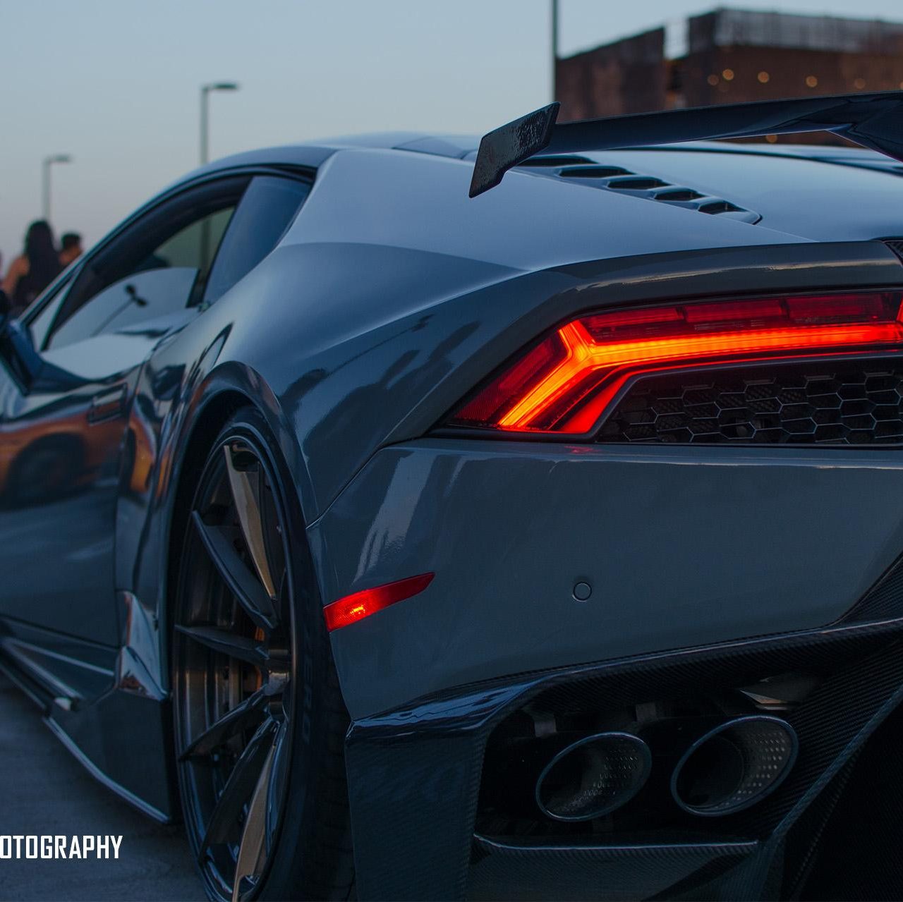 Lamborghini Huracán - HD Wallpaper 