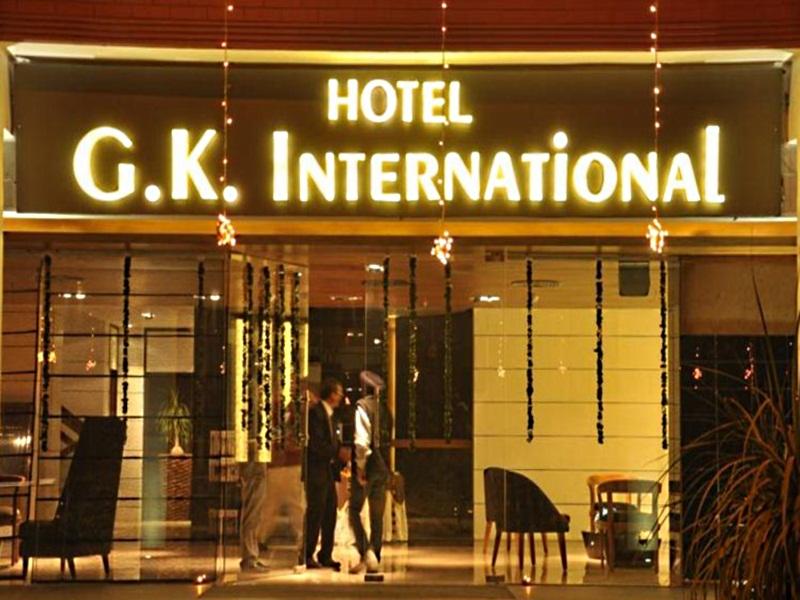 Gk International Hotel Chandigarh - HD Wallpaper 