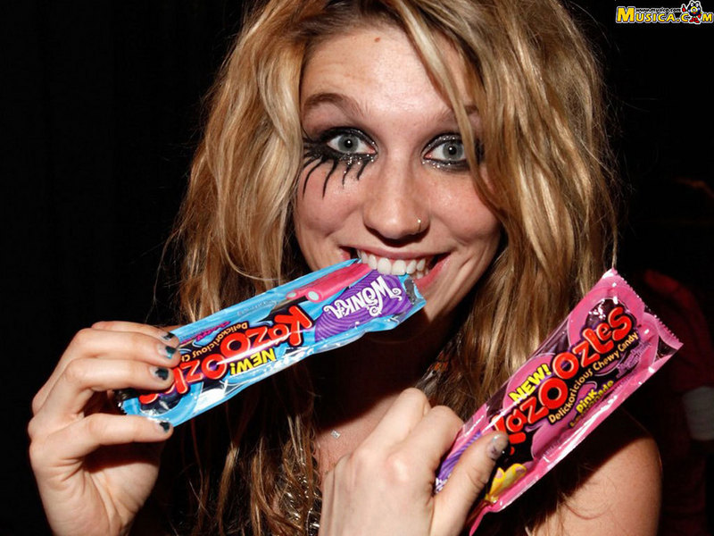 Kesha Take It Off Wallpaper - Kesha Tik Tok - HD Wallpaper 