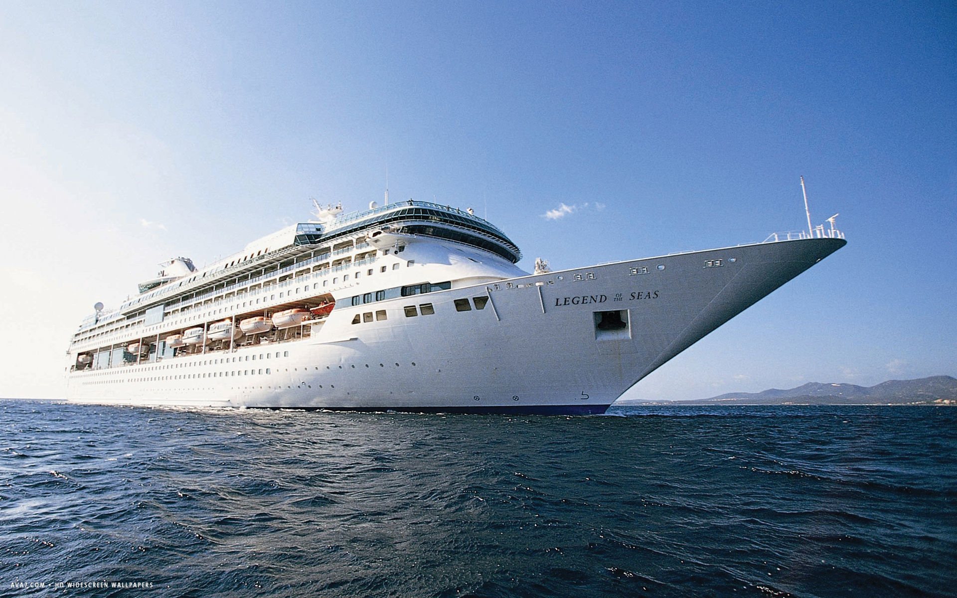Legend Of The Seas Cruise Ship Hd Widescreen Wallpaper - 皇家 加勒比 郵輪 公司 - HD Wallpaper 