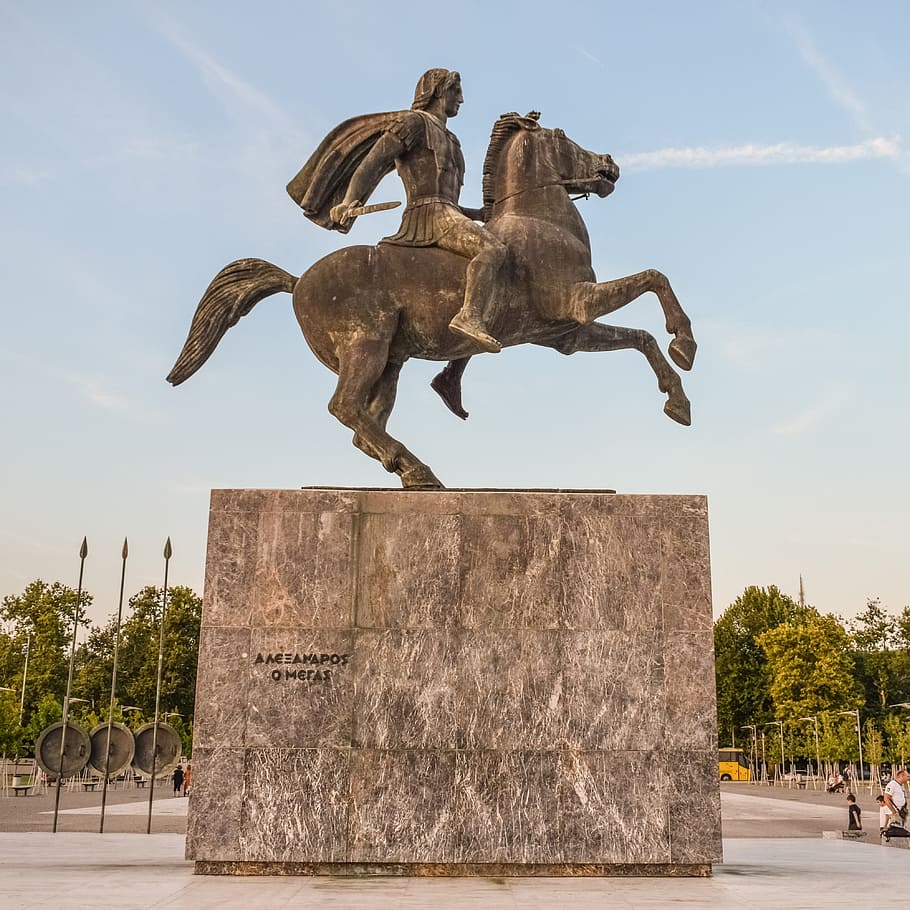 Alexander The Great Statue - HD Wallpaper 