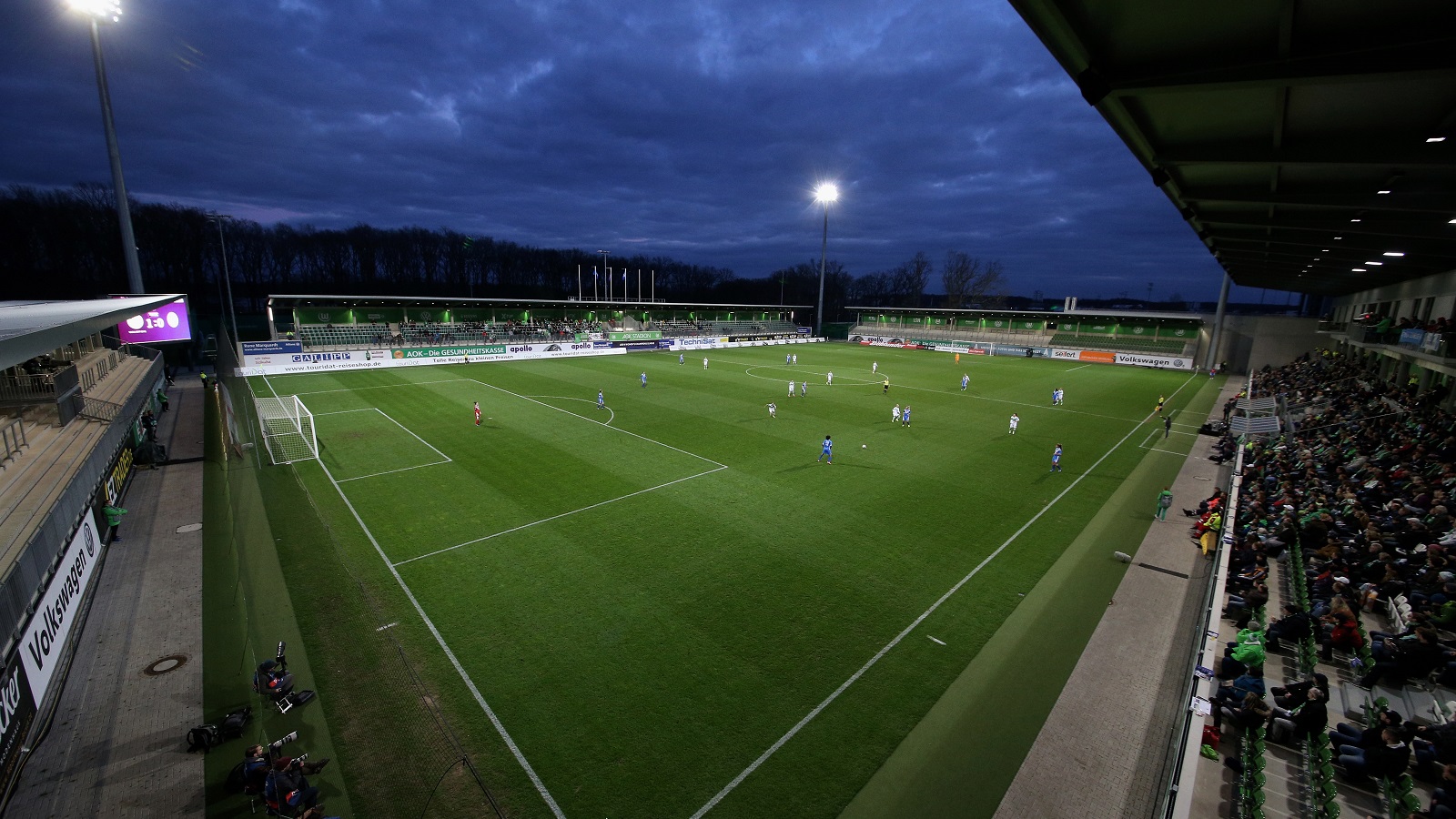 Aok Stadion - HD Wallpaper 