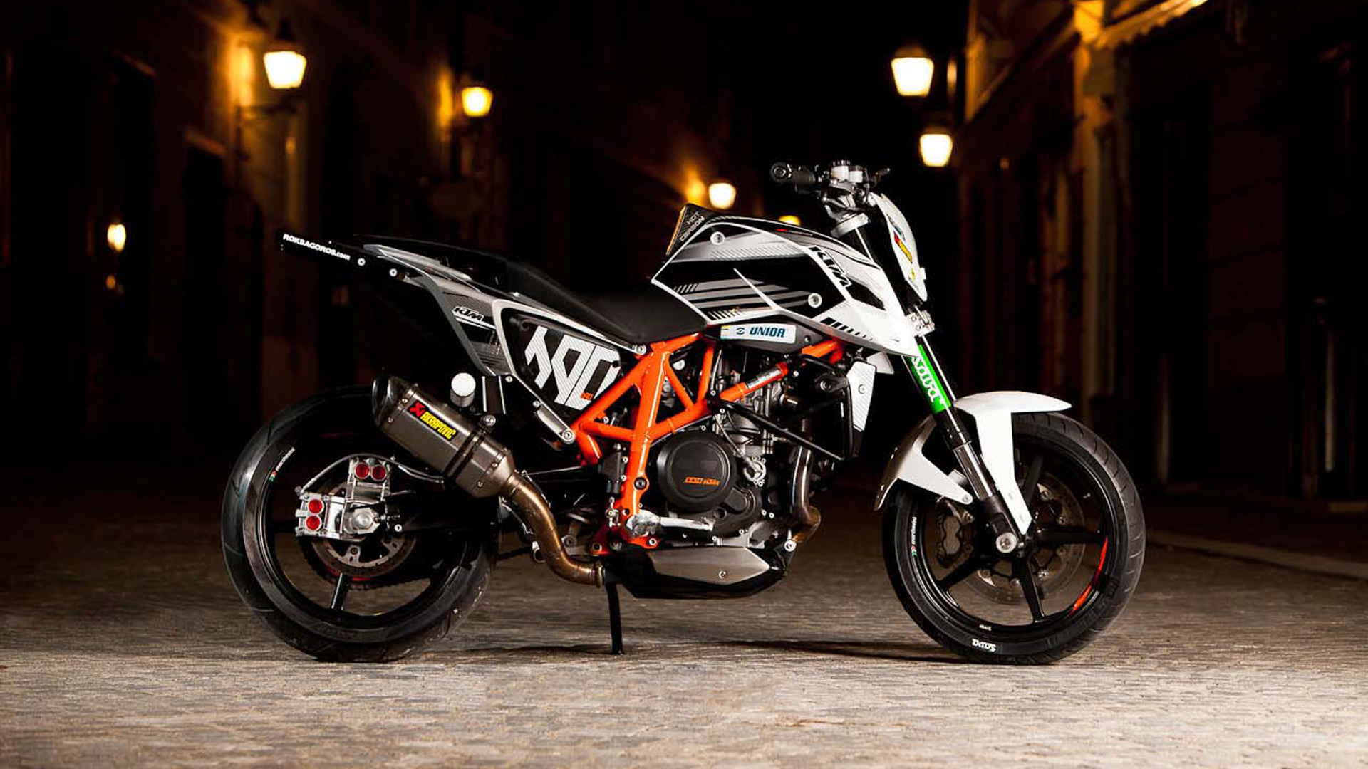 Ktm Duke 690 Modified - HD Wallpaper 