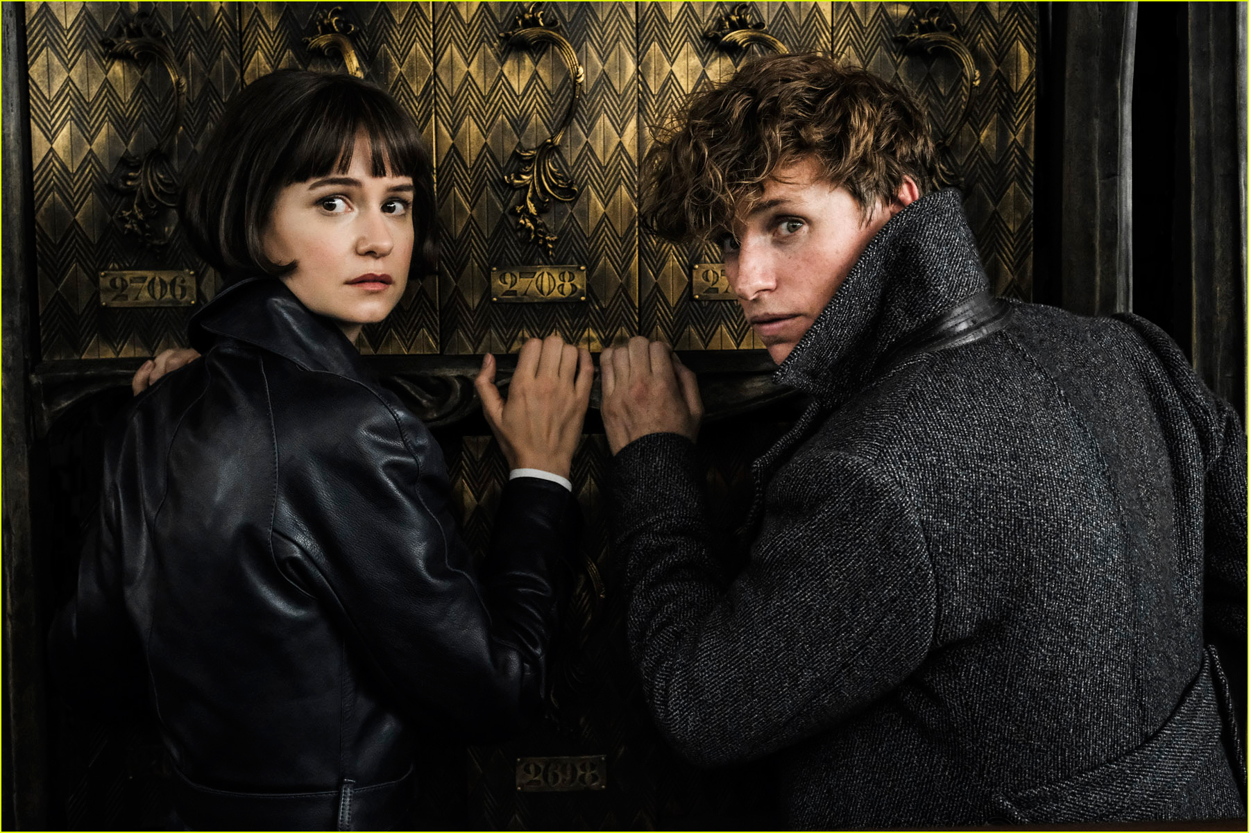Eddie Redmayne Is Heading To Paris In New Fantastic - HD Wallpaper 