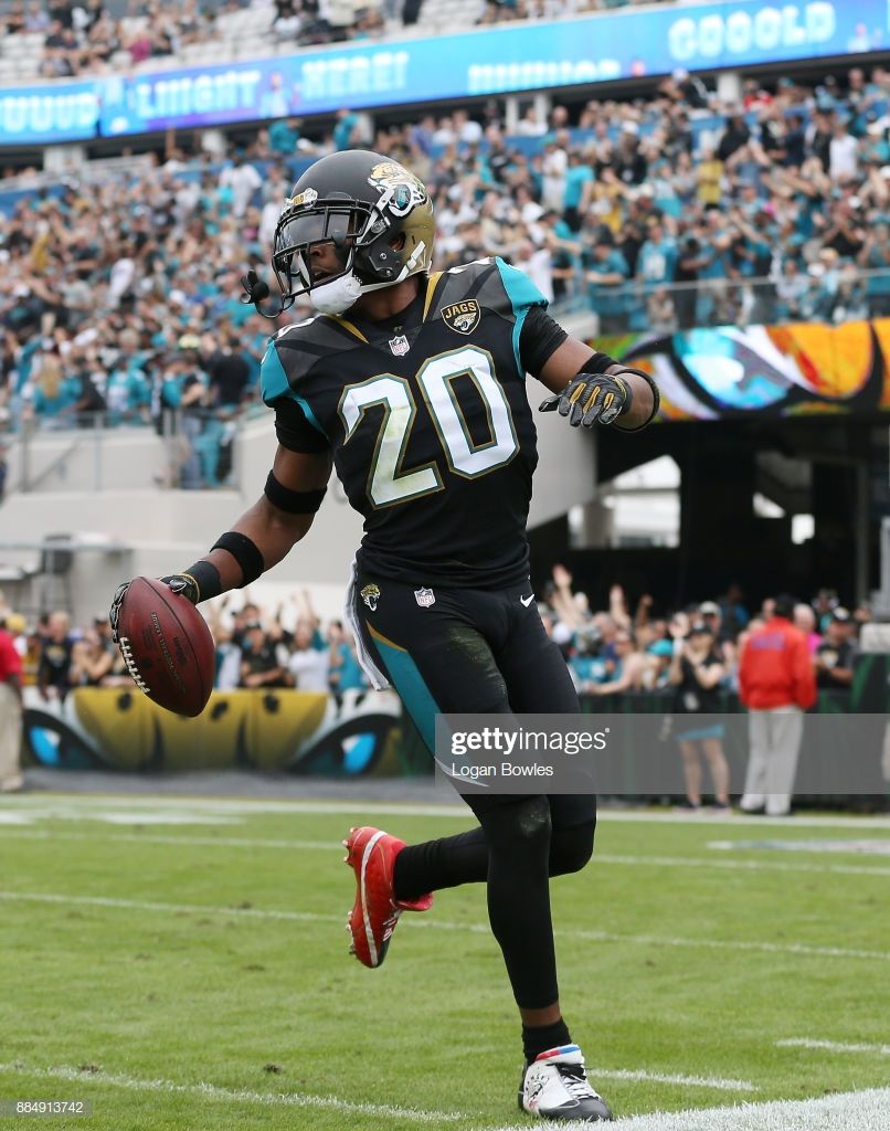 Tackle - HD Wallpaper 