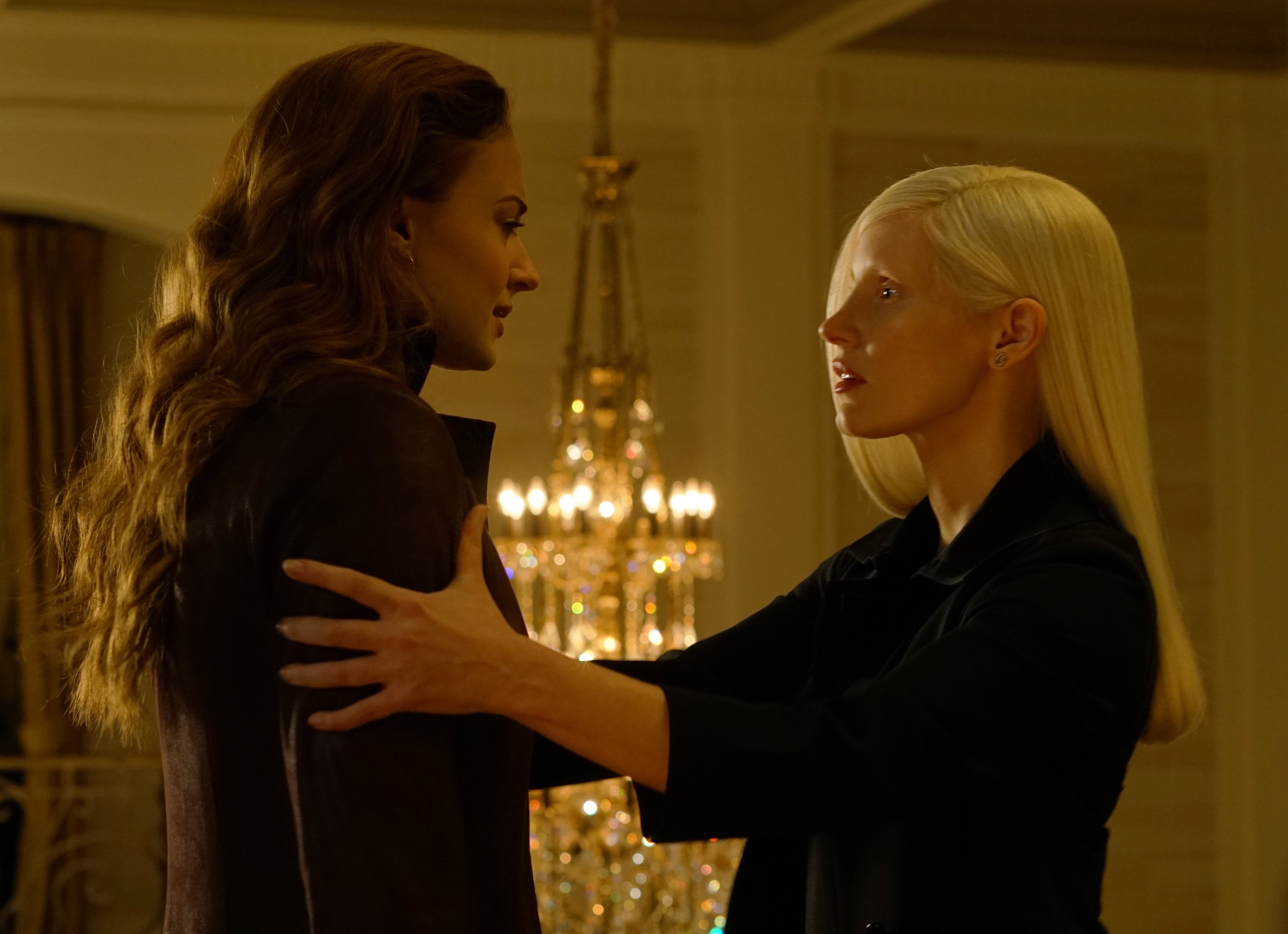 Jessica Chastain And Sophie Turner In Dark Phoenix - HD Wallpaper 