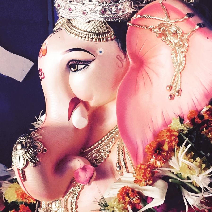 Lord Ganesh Clay Images - Ganpati One Side Images Hd - HD Wallpaper 