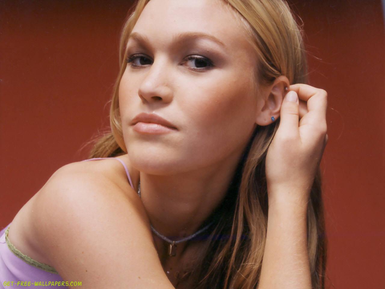 Julia Stiles Wallpaper - HD Wallpaper 