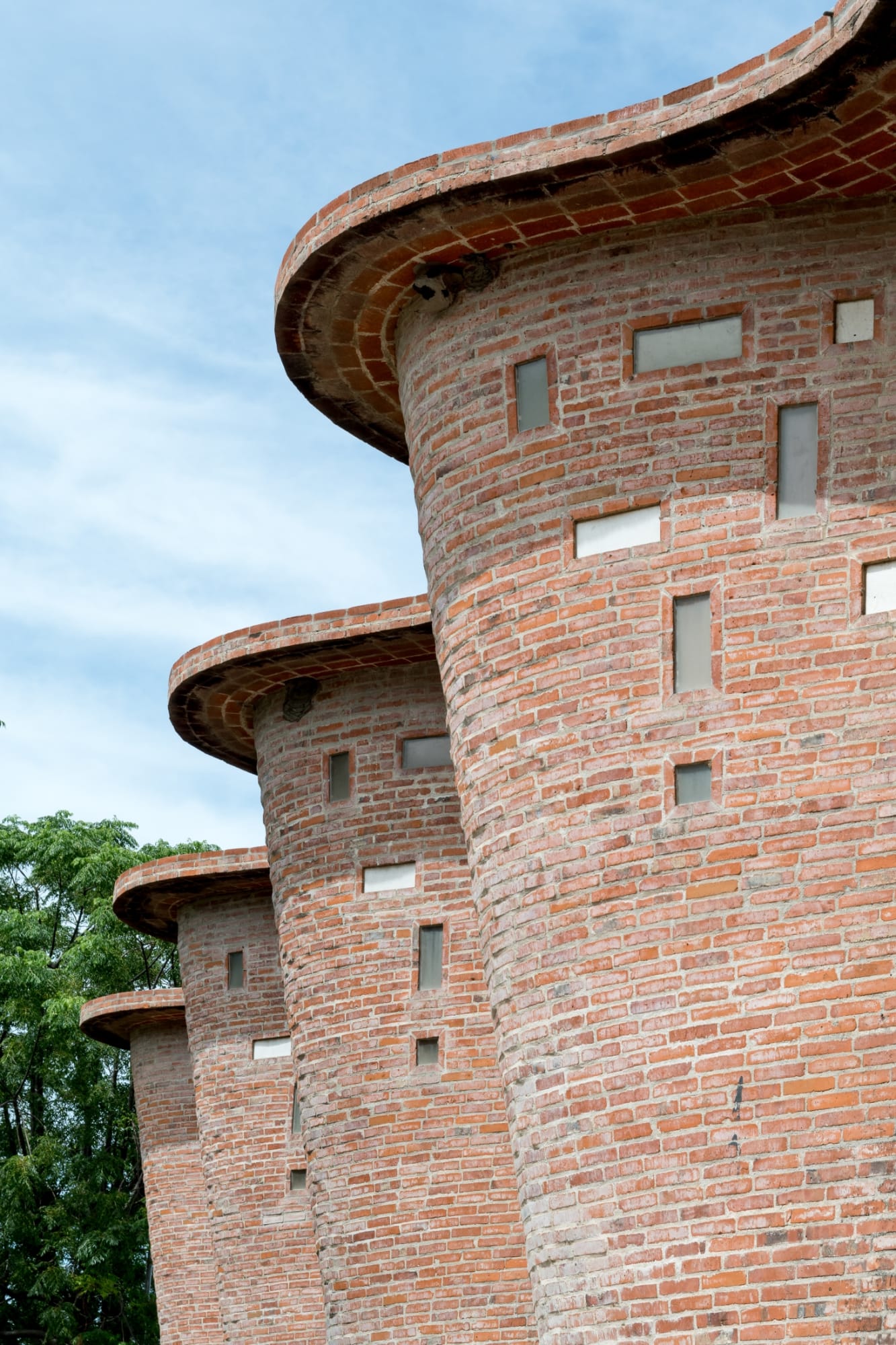 Eladio Dieste, Gonzalo Viramonte - Castle - HD Wallpaper 