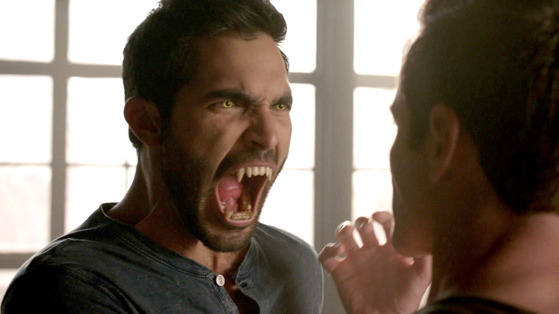 Teen Wolf Scott Teeth - HD Wallpaper 