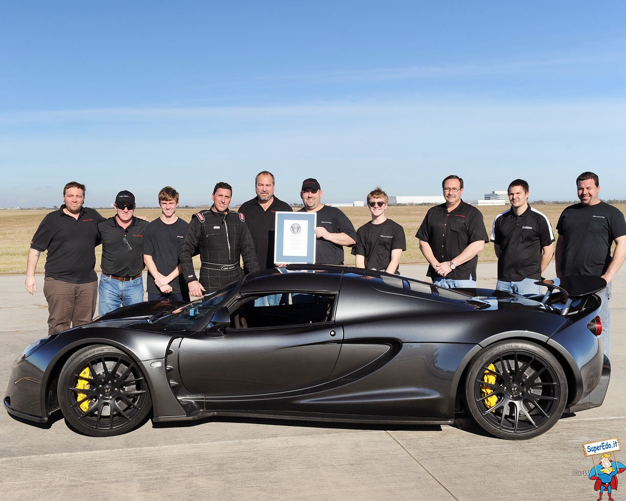 Hennessey Venom Gt - Guinness World Record Fastest Category - HD Wallpaper 