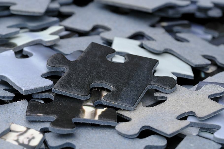 Close-up Photo Of Black Jigsaw Puzzle, Play, Patience, - Jigsaw Puzzle - HD Wallpaper 